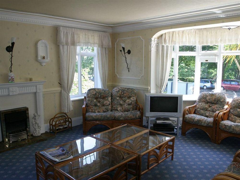 Ryndle Court Hotel Скарборо Екстер'єр фото
